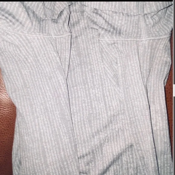 lululemon burnout tee - Picture 8 of 8